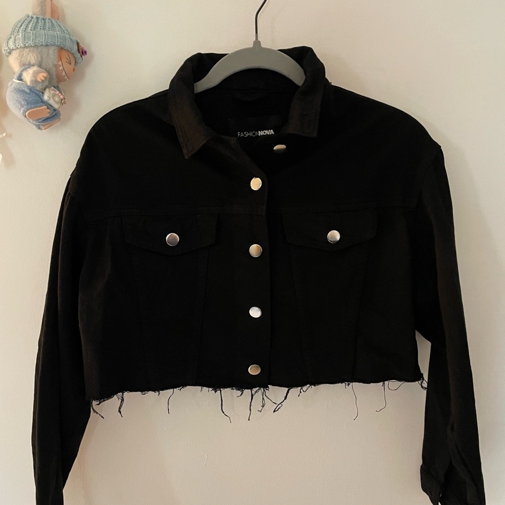 Fashion Nova Black Cropped Jean Jacket
